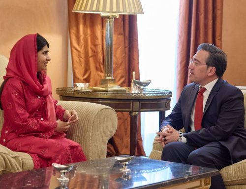 Albares anuncia la concesión del Galardón Isabel Oyarzábal a Malala Yousafzai, destacada activista por el derecho a la educación